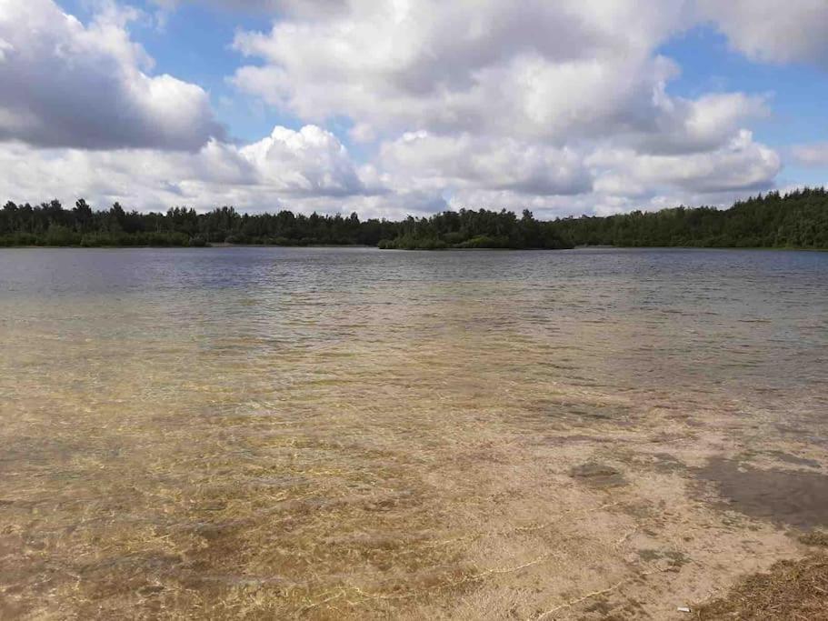 Vakantiehuis Eikzicht Gelegen Aan Het Bos Elsloo  Bagian luar foto